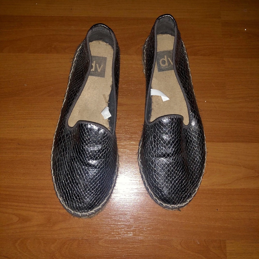 Only worn once - Picture 4 of 7
